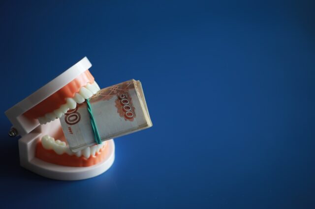 Single tooth Implant in India